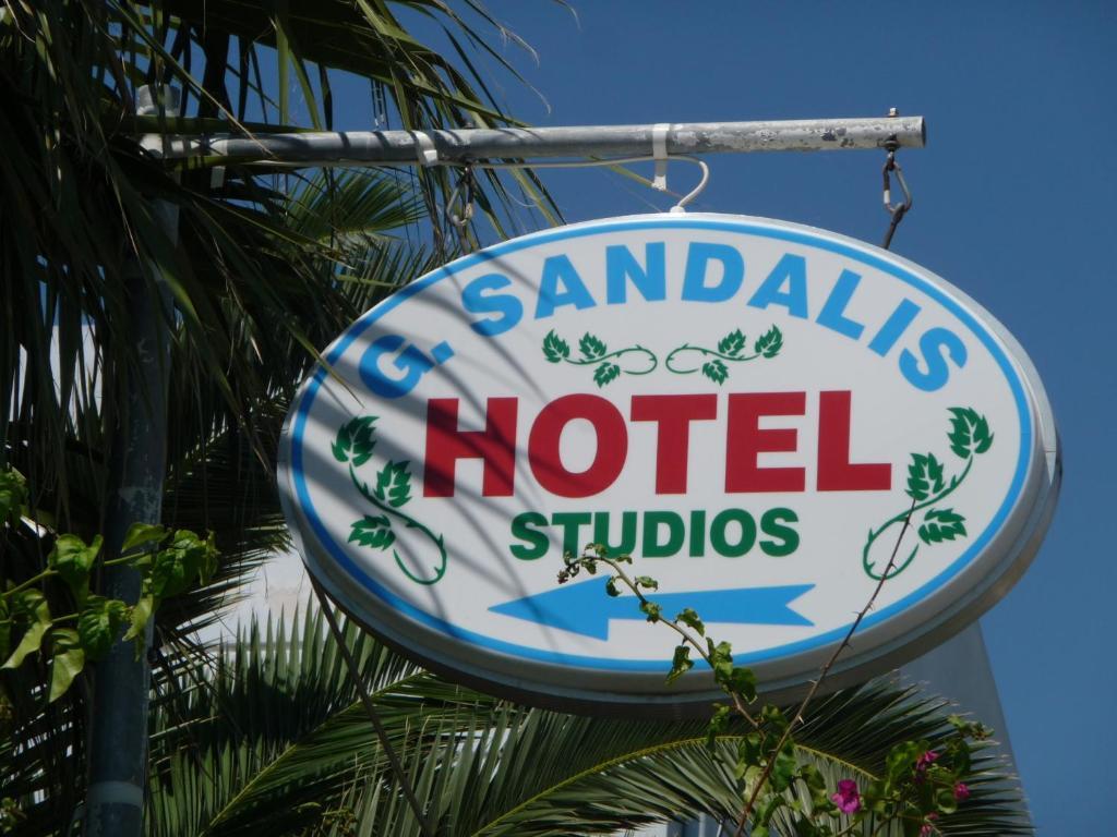 Sandalis Hotel Піфагорея Екстер'єр фото